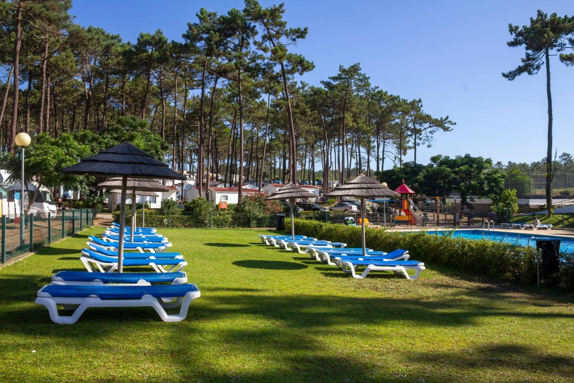 Parque De Campismo Orbitur Valado Hotel Nazare Ngoại thất bức ảnh